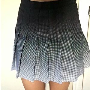 American Apparel Gradient tennis skirt Size M